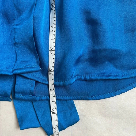 NEW Zara Size Medium Satin Effect Blouse Royal Blue Open back long Sleeve Sz XS - Picture 5 of 9